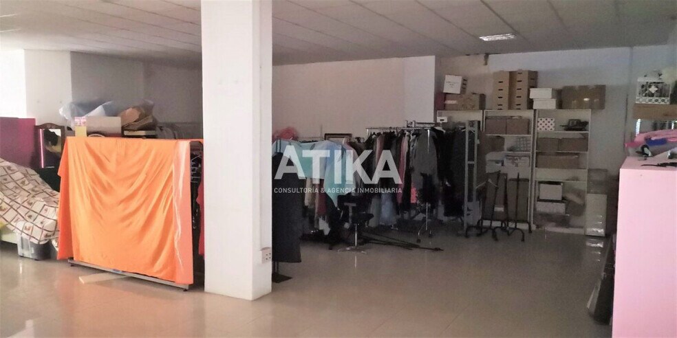 Retail in Ontinyent for lease - Building Photo - Image 3 of 13