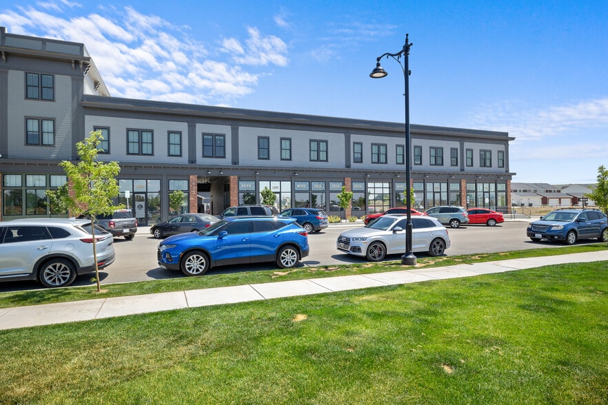 1625 Annafeld Pky E, Billings, MT for sale - Building Photo - Image 2 of 41