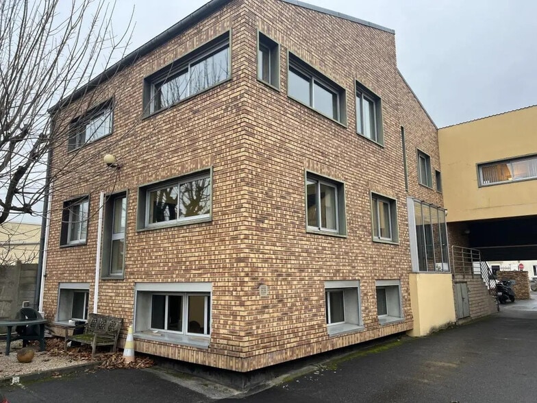 2 Bis Rue Des Coquelicots, Longjumeau for sale - Building Photo - Image 2 of 9