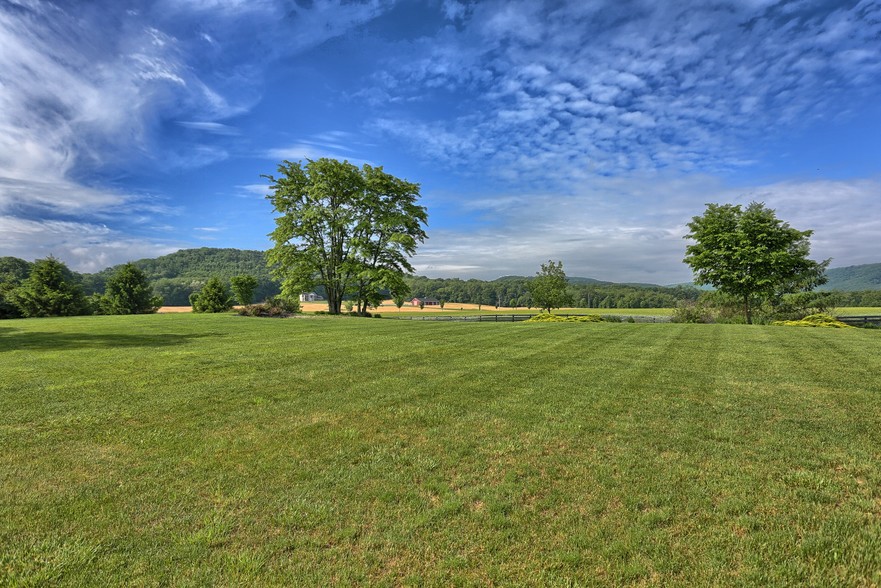 60 Southside Dr, Newville, PA for sale - Other - Image 1 of 1