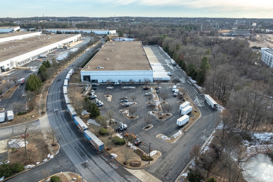 1760 Crossroads Dr, Odenton, MD for lease - Building Photo - Image 1 of 1