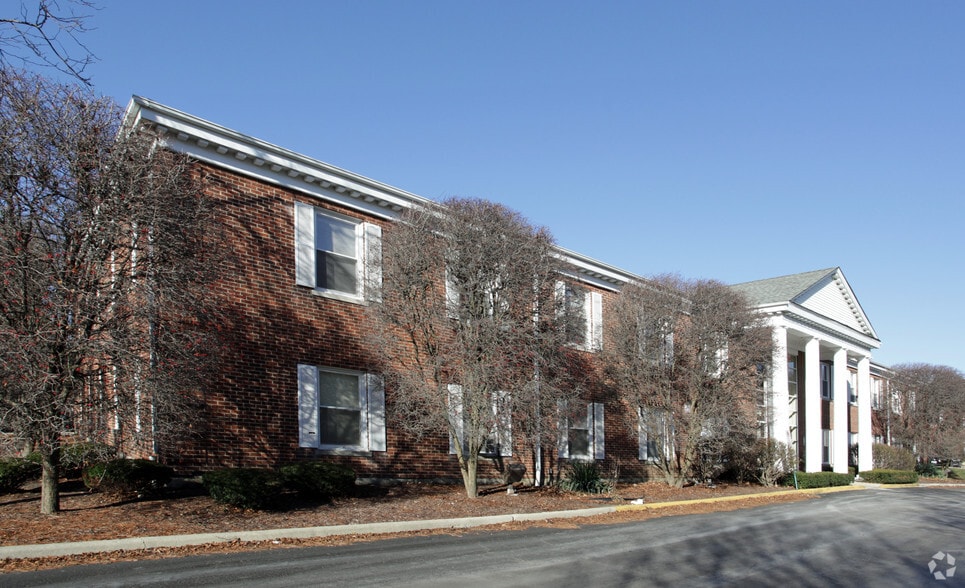 6912 Main St, Downers Grove, IL for lease - Building Photo - Image 3 of 3