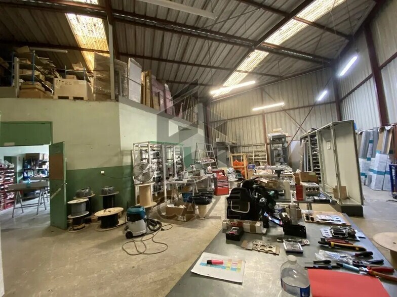 Flex in Beautiran for sale - Interior Photo - Image 2 of 11