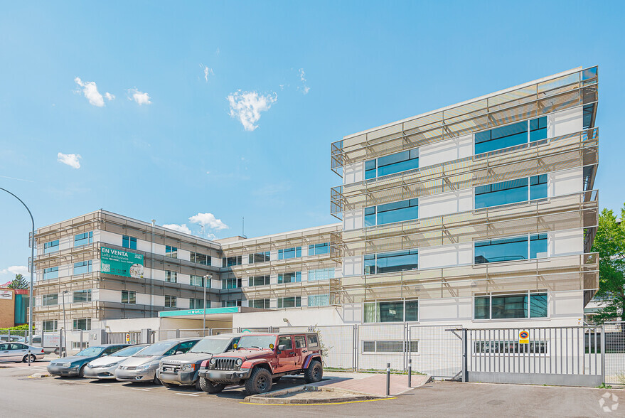 Avenida Industria, 44, Alcobendas, Madrid for lease - Building Photo - Image 2 of 3