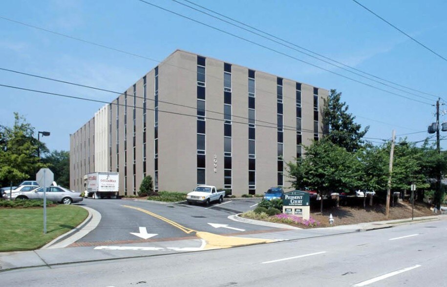 3098 Piedmont Rd NE, Atlanta, GA for lease - Building Photo - Image 2 of 5