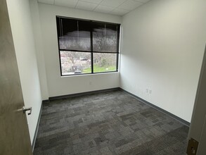 7700 W Highway 71, Austin, TX for lease Interior Photo- Image 2 of 4