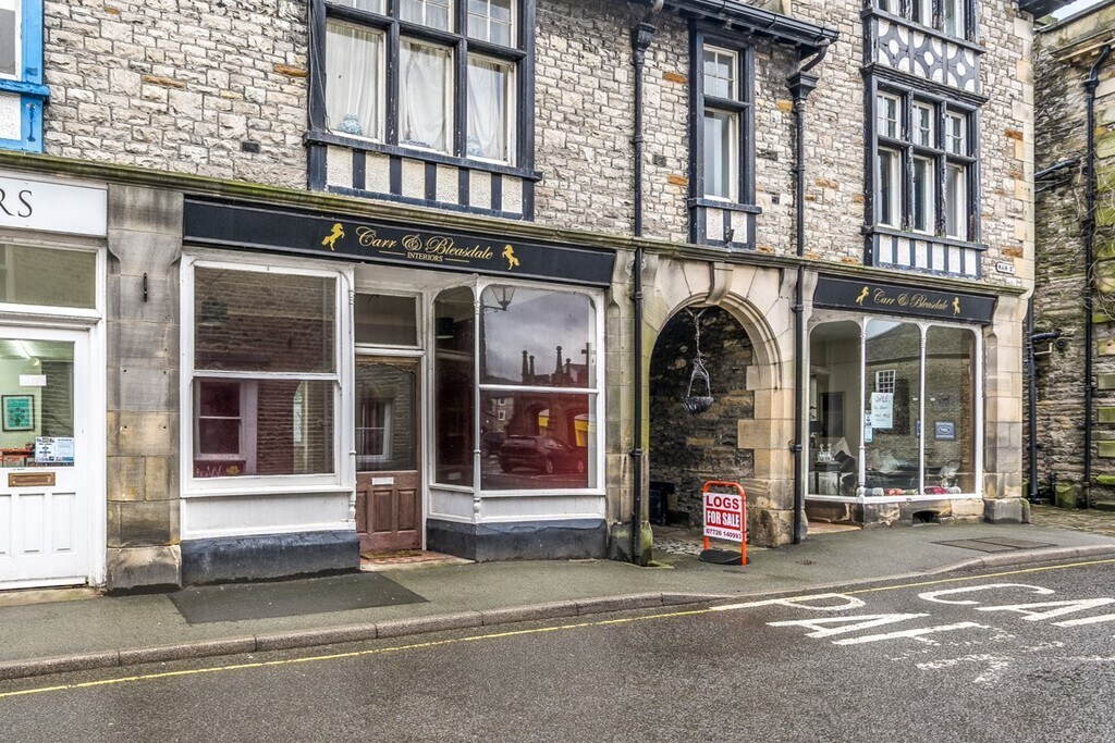 26 Main St, Carnforth for lease Primary Photo- Image 1 of 2