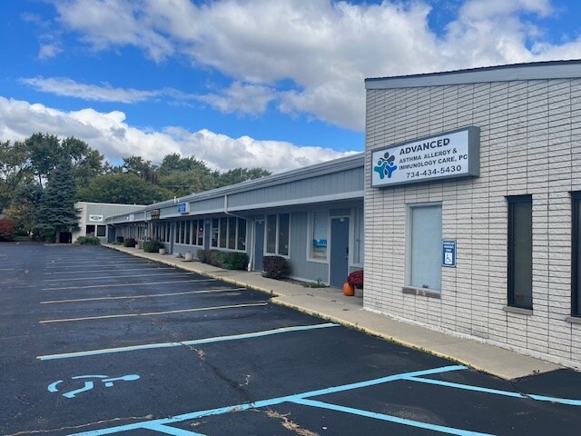 2140-2164 Washtenaw Ave, Ypsilanti, MI for sale Building Photo- Image 1 of 1