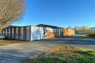 2-3B Sovereign Way, Tonbridge for lease Building Photo- Image 1 of 2