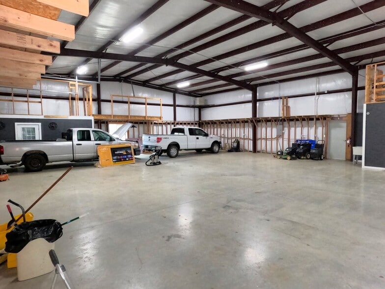 403 N Donation St, Tioga, TX for sale - Building Photo - Image 3 of 15