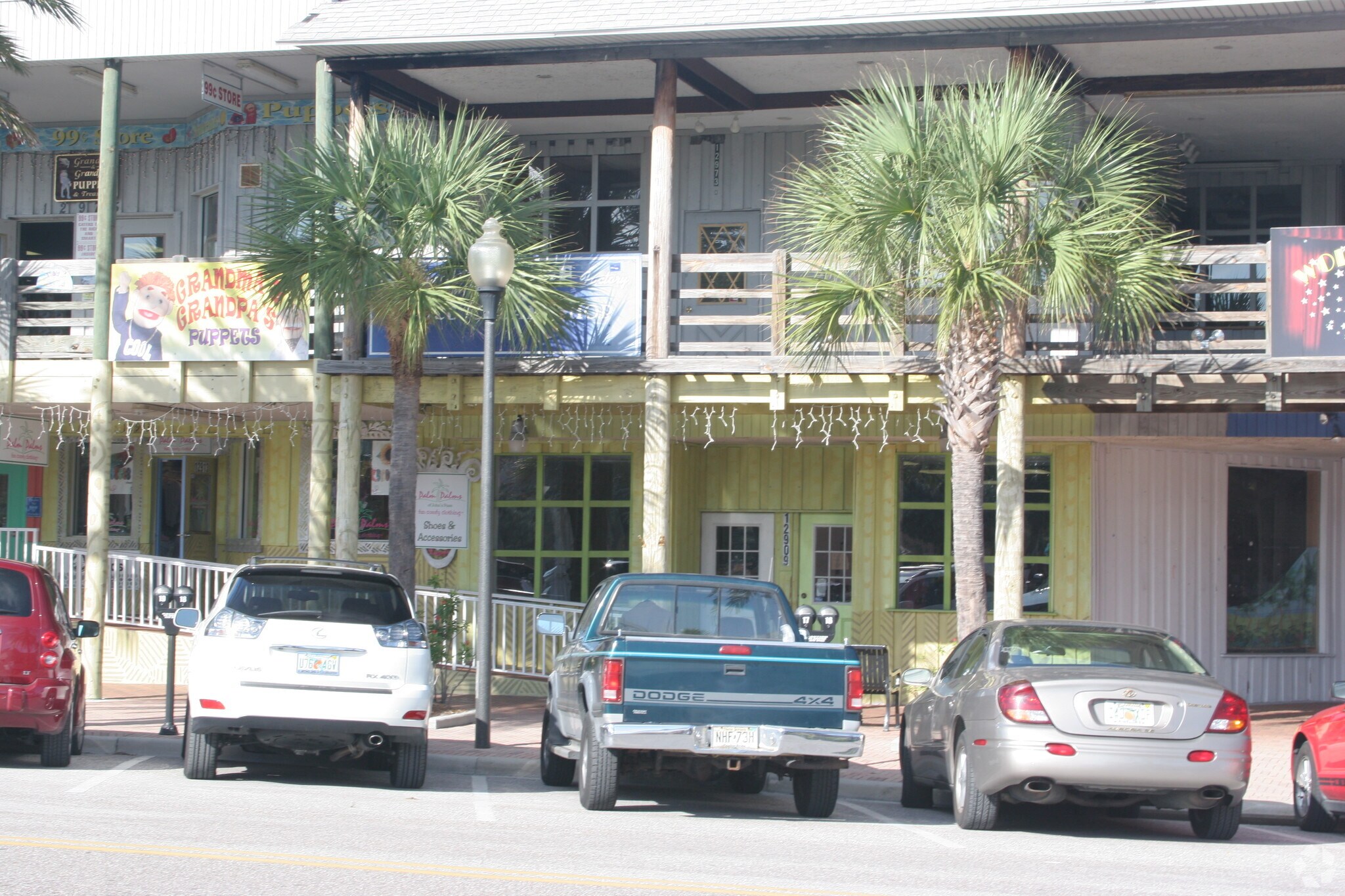 12909 Village Blvd, Madeira Beach, FL for sale Primary Photo- Image 1 of 1