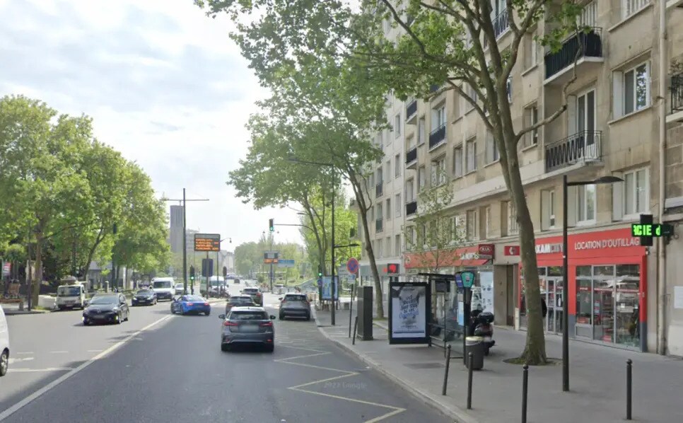 Retail in Boulogne-Billancourt for lease Building Photo- Image 1 of 3