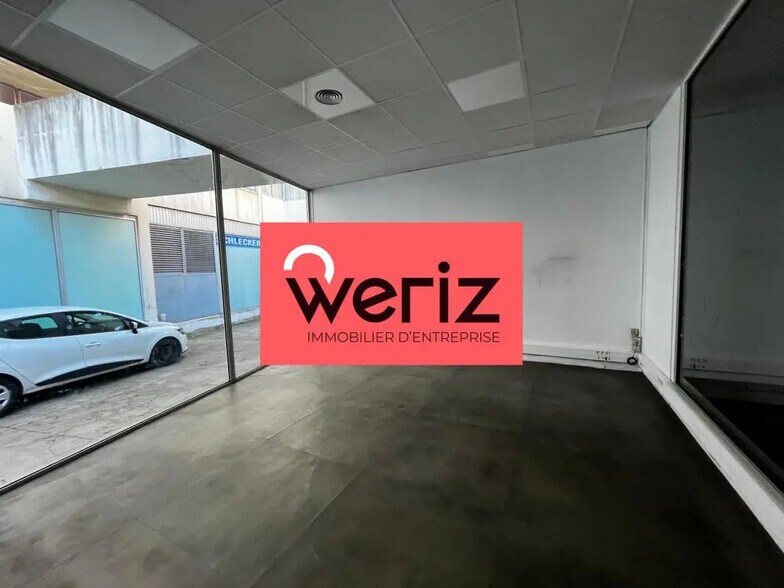 Retail in Marseille for lease - Interior Photo - Image 3 of 9