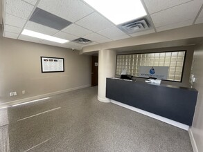 11233 Crown Park Dr, Houston, TX for lease Building Photo- Image 1 of 16