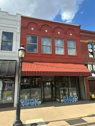 More details for 216 W Randolph Ave, Enid, OK - Retail for Sale