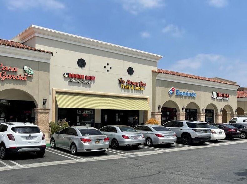 8520-8580 Whittier Blvd, Pico Rivera, CA for lease - Building Photo - Image 3 of 8