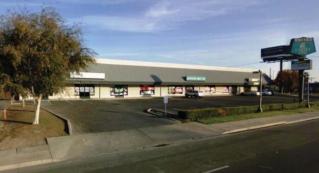 2448 2452 N Clovis Ave Fresno Ca 93727 Showroom Property For 2448 2452 N Clovis Ave Fresno Ca 93727
