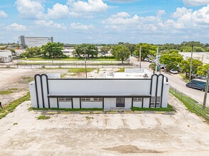 2901 NW 39th St, Miami, FL for lease Interior Photo- Image 1 of 10