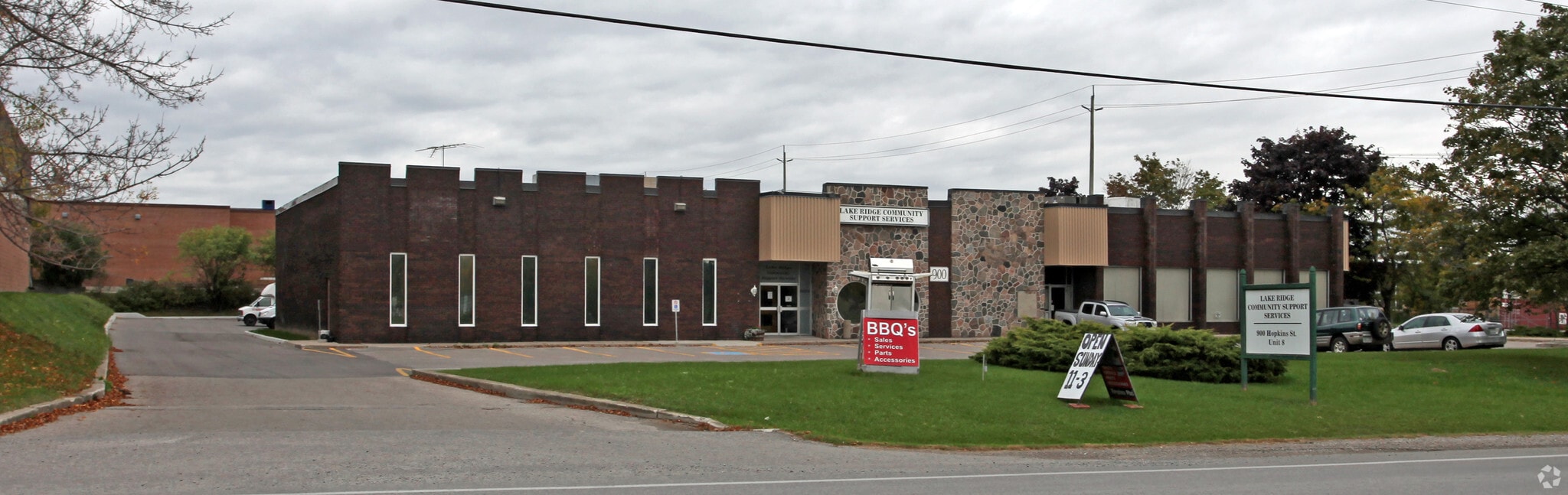 900 Hopkins St, Whitby, ON for sale Primary Photo- Image 1 of 1