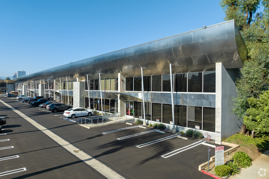 2036-2048 Armacost Ave, Los Angeles, CA for lease - Building Photo - Image 1 of 29