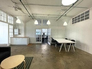 325 Gold St, Brooklyn, NY for lease Interior Photo- Image 2 of 5
