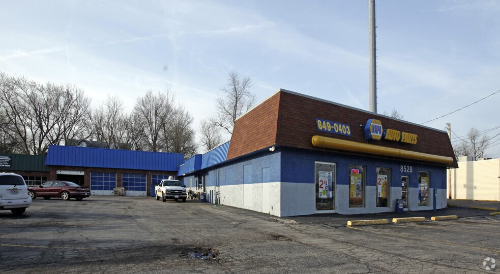 85208528 Watson Rd, Saint Louis, MO 63119