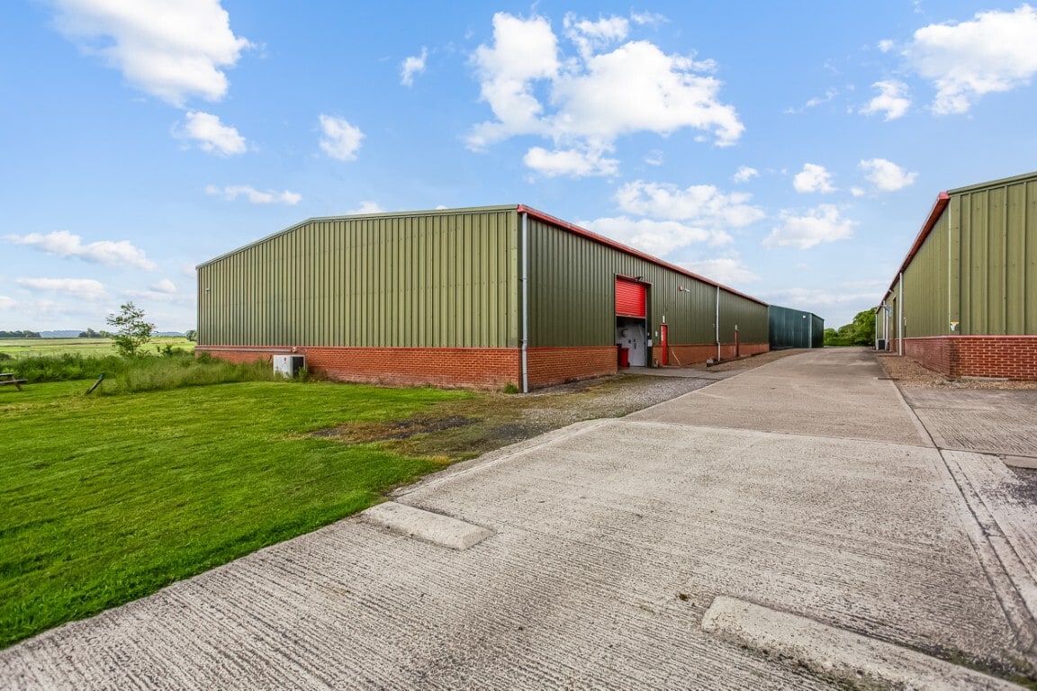 D Middle Wallop, Middle Wallop for sale Building Photo- Image 1 of 1