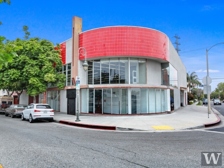 10830 Santa Monica Blvd, Los Angeles, CA for sale - Building Photo - Image 1 of 18