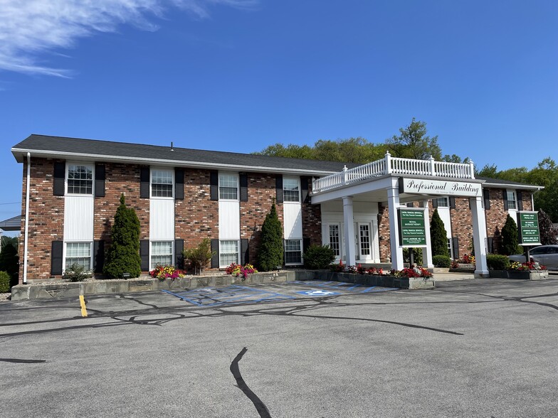 133 Saratoga Rd, Schenectady, NY for sale - Building Photo - Image 1 of 1