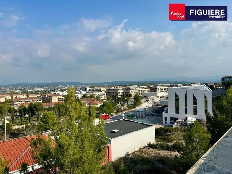 Office in Aix-en-Provence for lease - Building Photo - Image 2 of 11