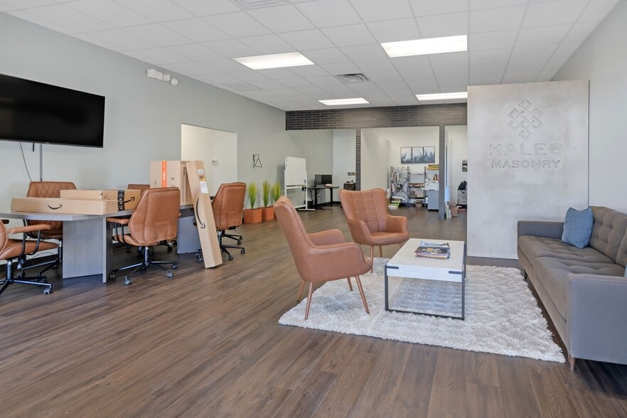 2317 Michigan Ct, Arlington, TX for lease - Building Photo - Image 3 of 12