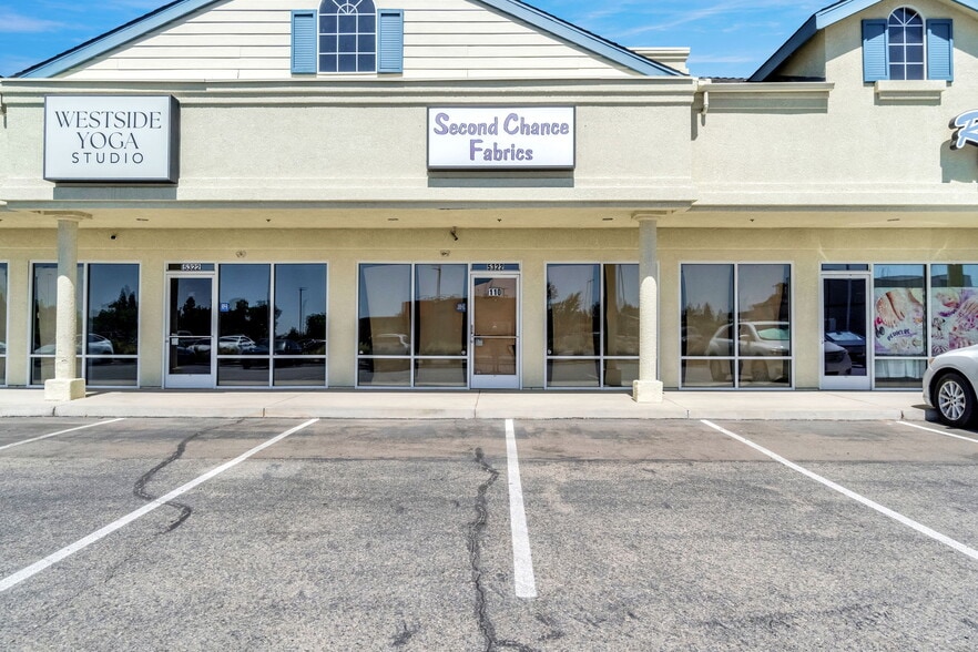 5348-5374 N Spruce Ave, Fresno, CA for lease - Building Photo - Image 2 of 41