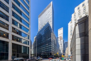 80 Pine St, New York NY - Pub