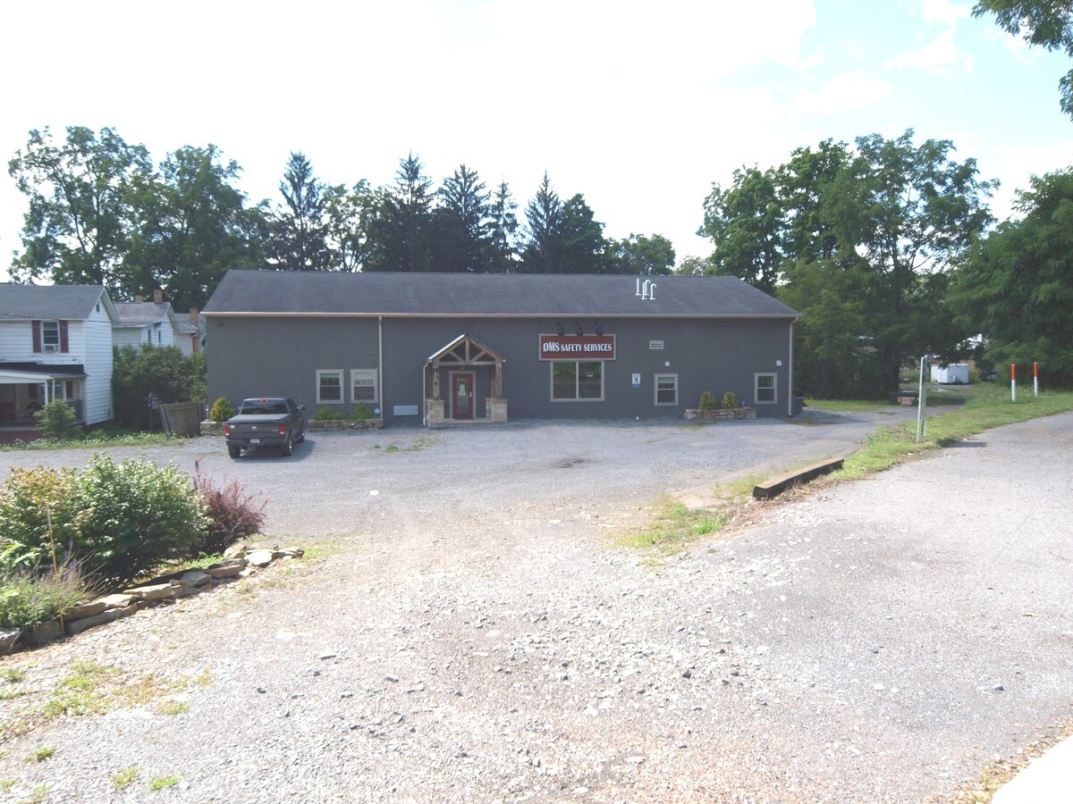 100 E State St, Curwensville, PA 16833