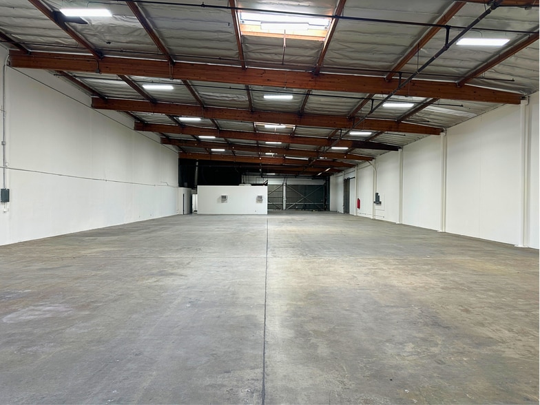 1506-1550 N Knowles Ave, Los Angeles, CA for lease - Building Photo - Image 3 of 10