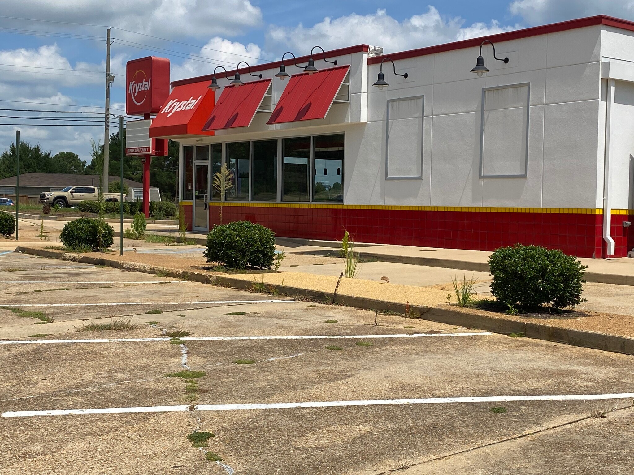 2615 W Main St, Tupelo, MS for sale Primary Photo- Image 1 of 1