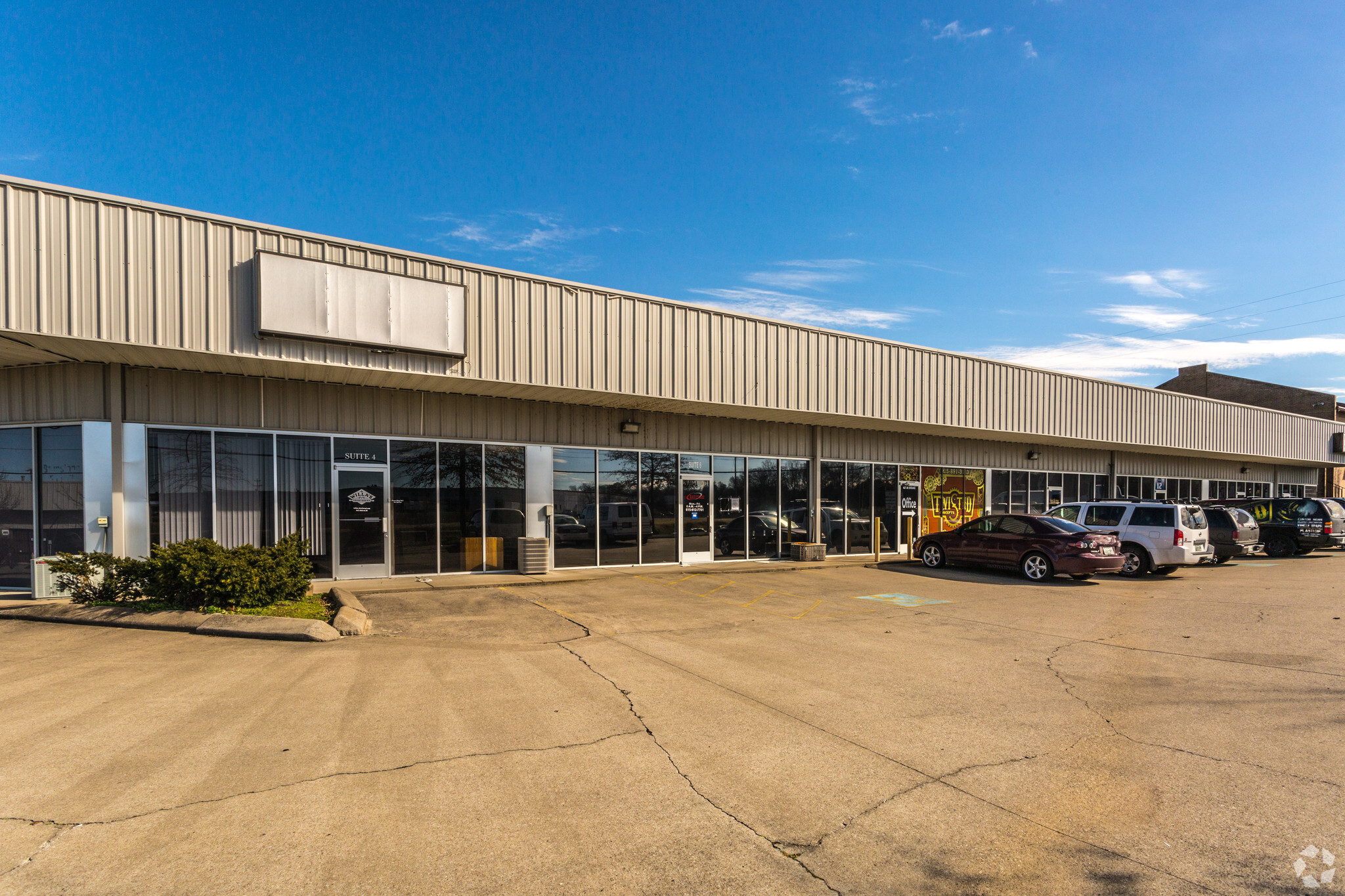 1249 Northgate Business Pky, Madison, TN for lease Primary Photo- Image 1 of 4