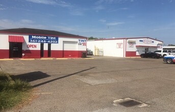 9758 Leopard, Corpus Christi, TX for sale Building Photo- Image 1 of 5