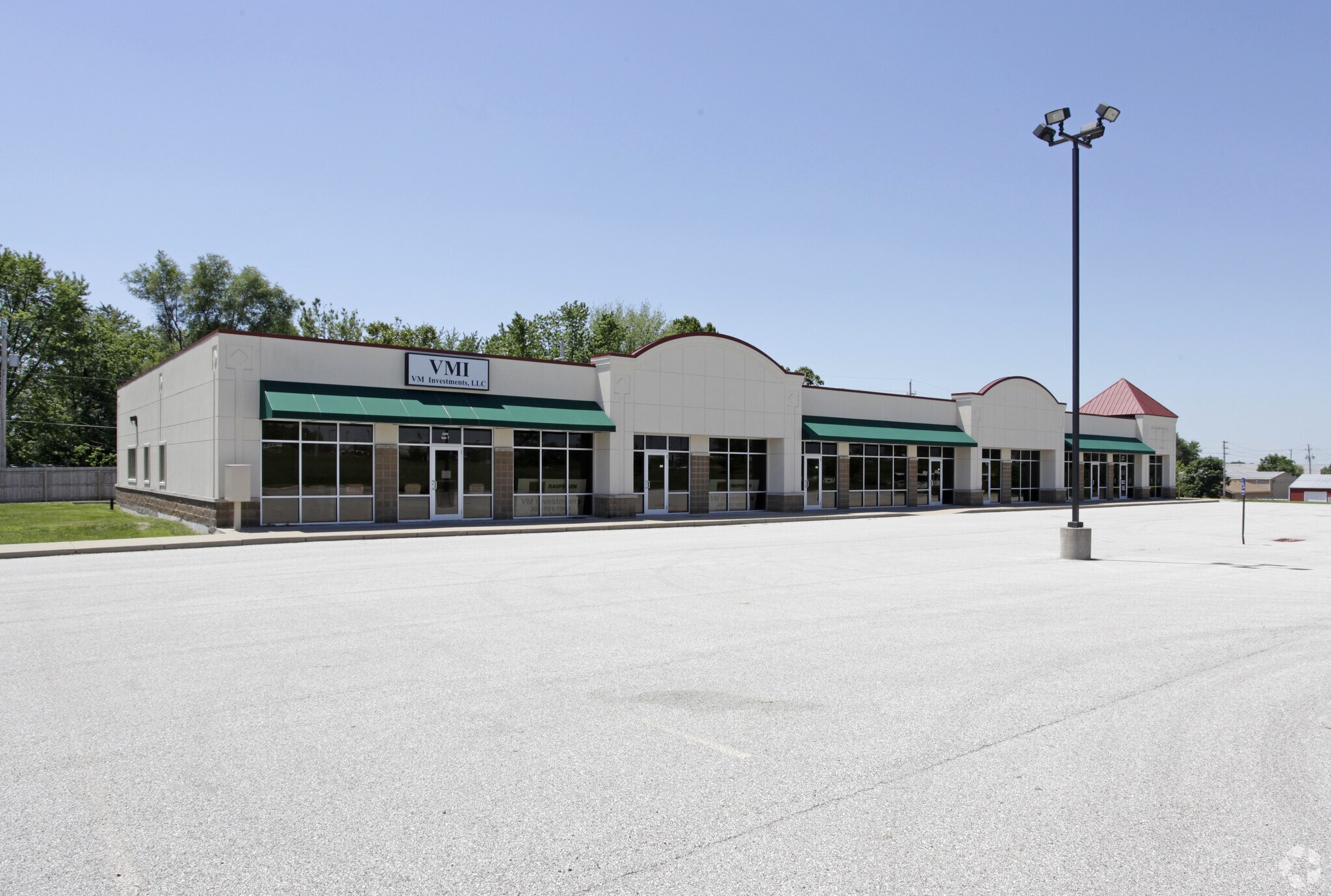 3559 W Kimberly Rd, Davenport, IA for sale Primary Photo- Image 1 of 1