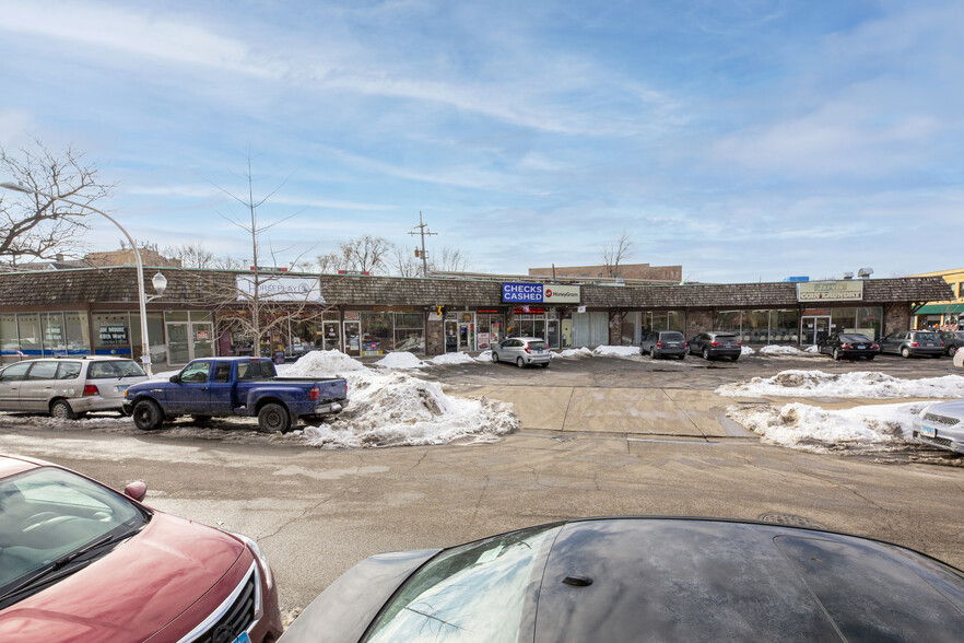 7356 N Greenview Ave, Chicago, IL for sale - Building Photo - Image 1 of 5