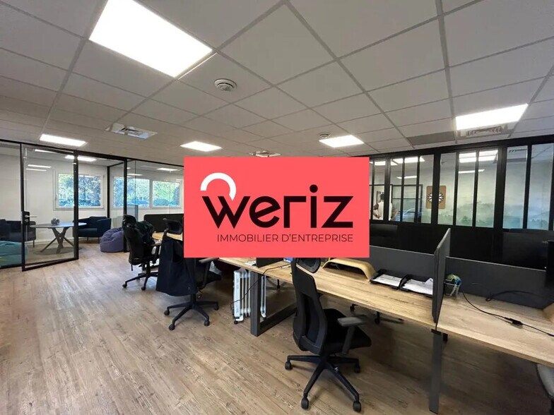 Office in Gémenos for lease - Interior Photo - Image 1 of 10