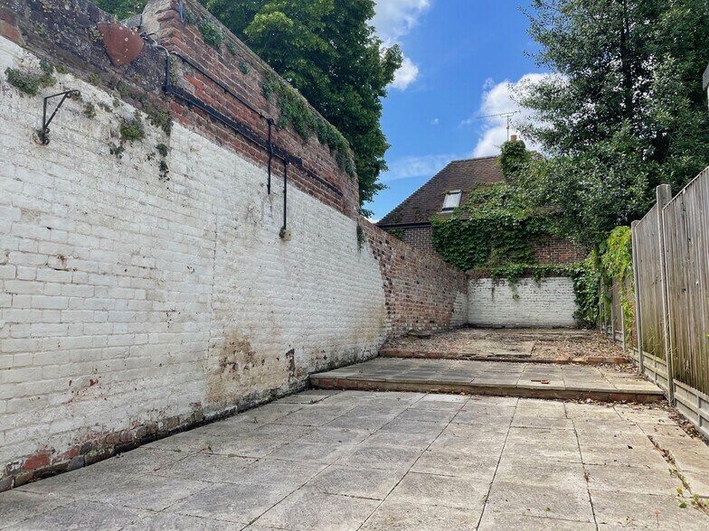 76-77 St. Dunstans St, Canterbury for sale - Building Photo - Image 3 of 3