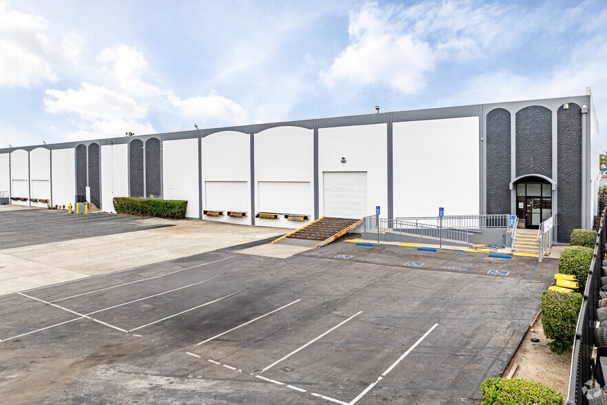 15205-15235 Stafford St, City Of Industry, CA for lease - Building Photo - Image 2 of 14