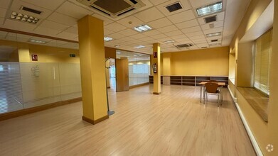 Retail in Parla, Madrid for lease Interior Photo- Image 2 of 14