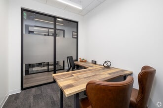 701 Green Valley Rd, Greensboro, NC for lease Interior Photo- Image 1 of 2