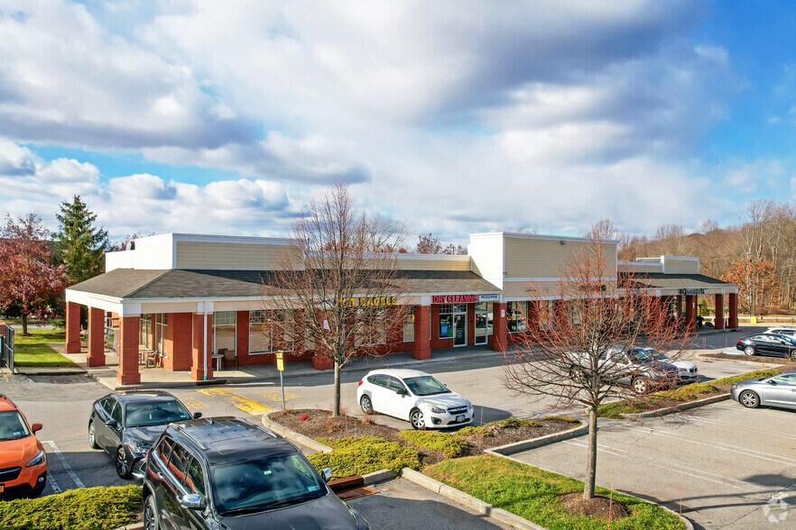 80 Rte 6, Baldwin Place, NY 10505 Somers Commons
