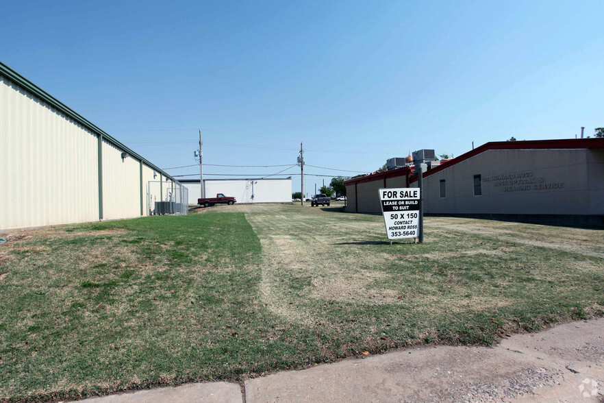 903 SW D Ave, Lawton, OK for sale - Primary Photo - Image 2 of 3