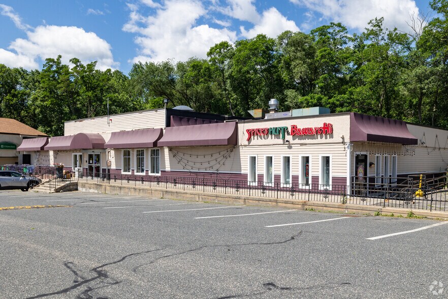 660-700 Worcester Rd, Framingham, MA for sale - Primary Photo - Image 1 of 1