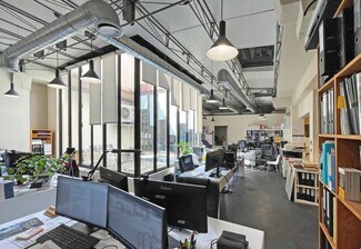 More details for Rue Monjardin, Nîmes - Office for Sale