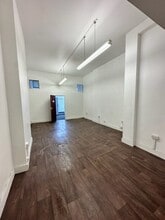 271-271D Willesden Ln, London for lease Interior Photo- Image 1 of 3